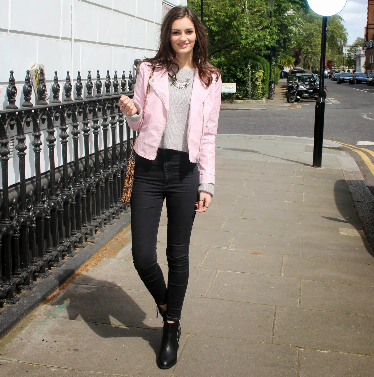 what to wear with a pink leather jacket | Gommap Blog